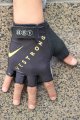 2011 Livestrong Cycling Gloves green